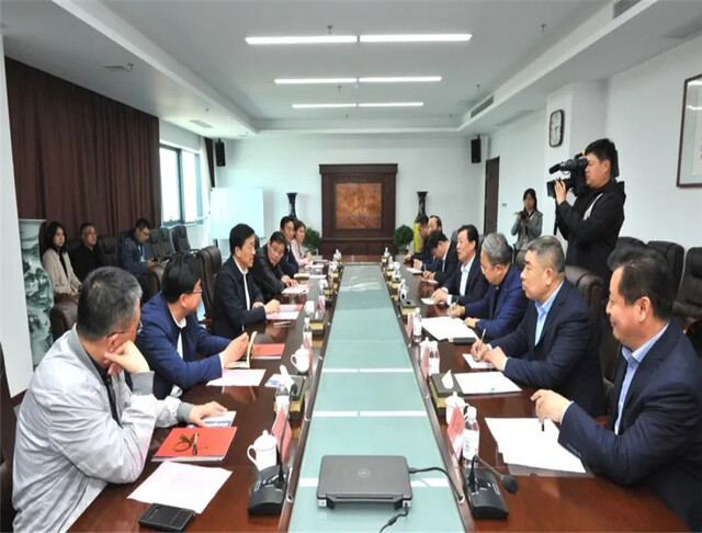 青島市委常委、膠州市委書記劉建軍調(diào)研重點(diǎn)建筑企業(yè)(圖3)